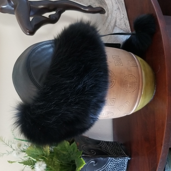 Genuine Fox Fur & leather hat - Picture 6 of 11